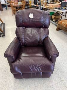 lot 255 image: LaZBoy Recliner