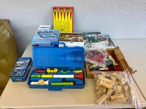 lot 259 image: Games, Puzzles & Fisher Price Instrument