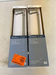 lot 295 image: 2 - 18 Towel Bars - Brushed Nickel