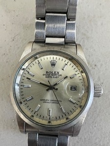 lot 318 image: Mens Watch (Rolex)