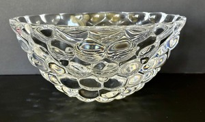 lot 87 image: Orrefors Geometric Bowl