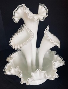 lot 108 image: Vintage Milk Glass Silver Crest 4 Horn Epergne Centerpiece