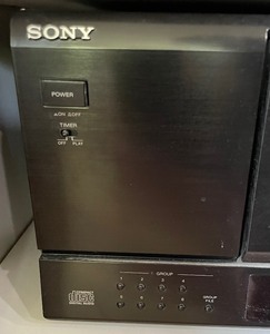 lot 147 image: Sony 100 Compact Disk Player