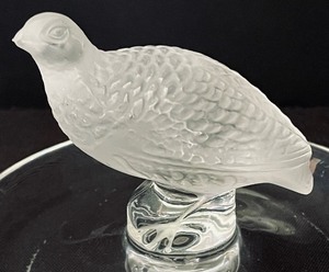 lot 159 image: Lalique Crystal Quail Ring Dish