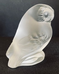 lot 166 image: Lalique Owl Figurine