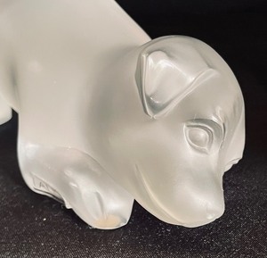 lot 181 image: Lalique Sweety Mischievous Puppy Figurine