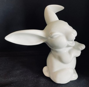 lot 186 image: Rosenthal Classic Rose Collection Laughing Rabbit Figurine