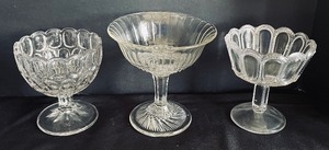 lot 189 image: Crystal and Glass Grouping