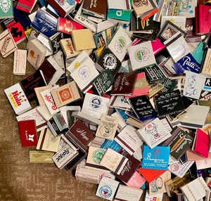 lot 265 image: Hundreds of Vintage Matchbooks from Hotels, Restaurants and Events from All Over the World