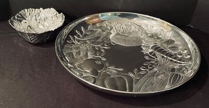 lot 303 image: New Ten Piece Lenox Vegetable Medley Chip and Dip Set