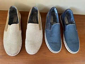 lot 342 image: Two Pairs of Mens Tommy Bahama Shoes