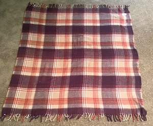 lot 354 image: Faribo Throw Blanket