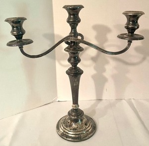 lot 355 image: Pair of Pretty Silver Plated Candle Holders