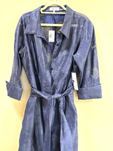 lot 432 image: New Teri Jon Dress