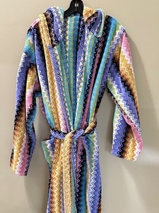 lot 420 image: Vintage Missoni Robe