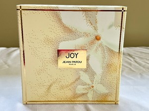 lot 395 image: New JOY Jean Patou 2.5 Ounces Perfume and 6.7 Ounce Lotion Set