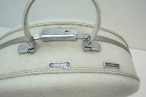 American Tourister