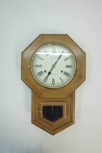 31 day wall clock