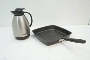 coffee serverfry pan