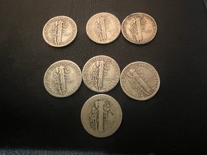 lot 26 image: LOT OF 7 SILVER MERCURY DIMES