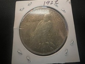 lot 48 image: 1922 SILVER PEACE DOLLAR