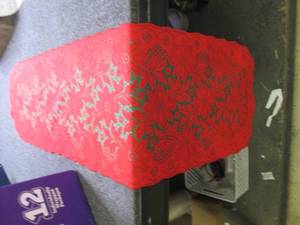 red and green table runner...