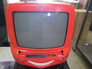 lightning mcqueen tv powers on...