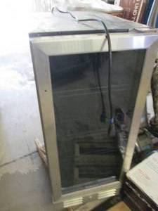 kalamera beverage cooler powers on...