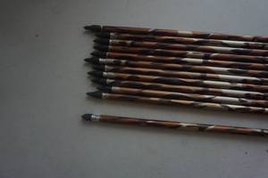 lot 23 image: 12 - Easton Super Lite 2315 XX75 Aluminum Arrows