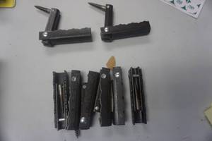 lot 87 image: 8  - Easy Fold Folding Screw In Tree Stand Steps