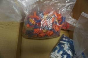 lot 89 image: Large Lot of Assorted Arrow Nocs