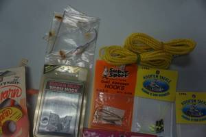 lot 122 image: Assorted Fishing Hooks, Jigs, Bobber Stops and Stringer