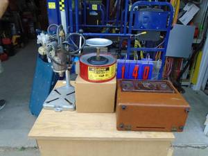 lot 140 image: Chemical pump can, radio & small drill press. As shown.