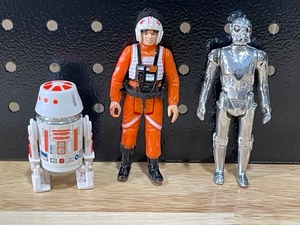 lot 4 image: Star Wars Action Figures