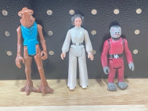 lot 7 image: Star Wars Action Figures