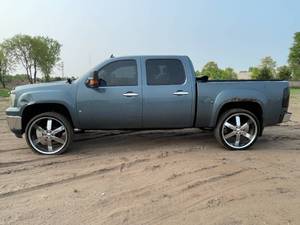 lot 3H image: 2007 GMC Sierra 1500 Work Truck - 2 OWNERS - 4X4