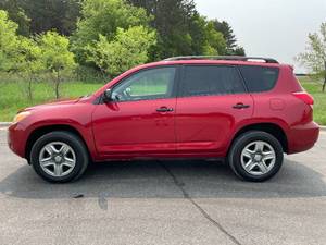 lot 8 image: 2006 Toyota RAV4 - 4X4