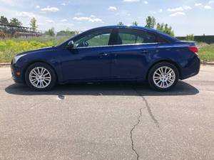lot 3 image: 2013 Chevrolet Cruze ECO Auto - 2 OWNERS