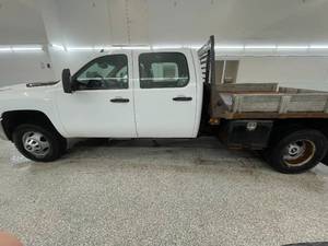 lot 3F image: 2011 Chevrolet Silverado 3500HD  Work Truck - 4X4