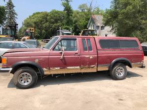 lot 11Z image: 1990 Ford F-150 - MANUAL