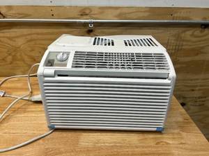 lot 65 image: LG 5,000 BTU 115-Volt Window Air Conditioner LW5016 in White