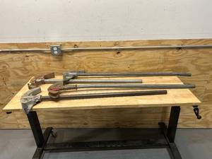 lot 72 image: Lot of 4- Conduit Benders