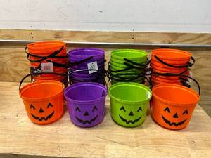 lot 94 image: Lot of 38 Halloween Buckets