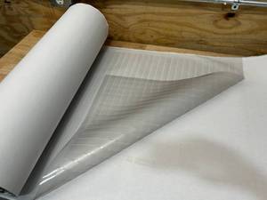 lot 60 image: 27 x 100 Vinyl Hard Floor Dual Pad