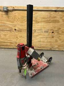 lot 19 image: MILWAUKEE DYMODRILL Rig