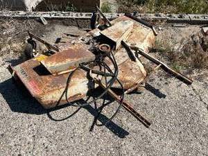 lot 24 image: Woods L306 Belly Mower