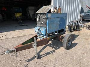 lot 4 image: Miller WD5 Portable Welder Generator
