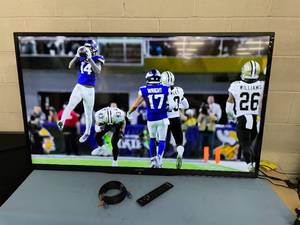 lot 3 image: Sharp LC-60LE650 60 Aquos HD Series LED Smart TV  Television  Display