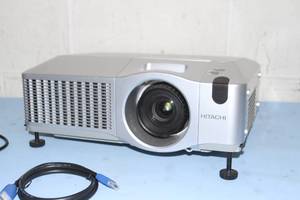 lot 65 image: Hitachi CP-X807 XGA Large Venue 5000-Lumen 3LCD Video  Computer Projector