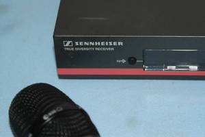 lot 89 image: Sennheiser Wireless Microphone System